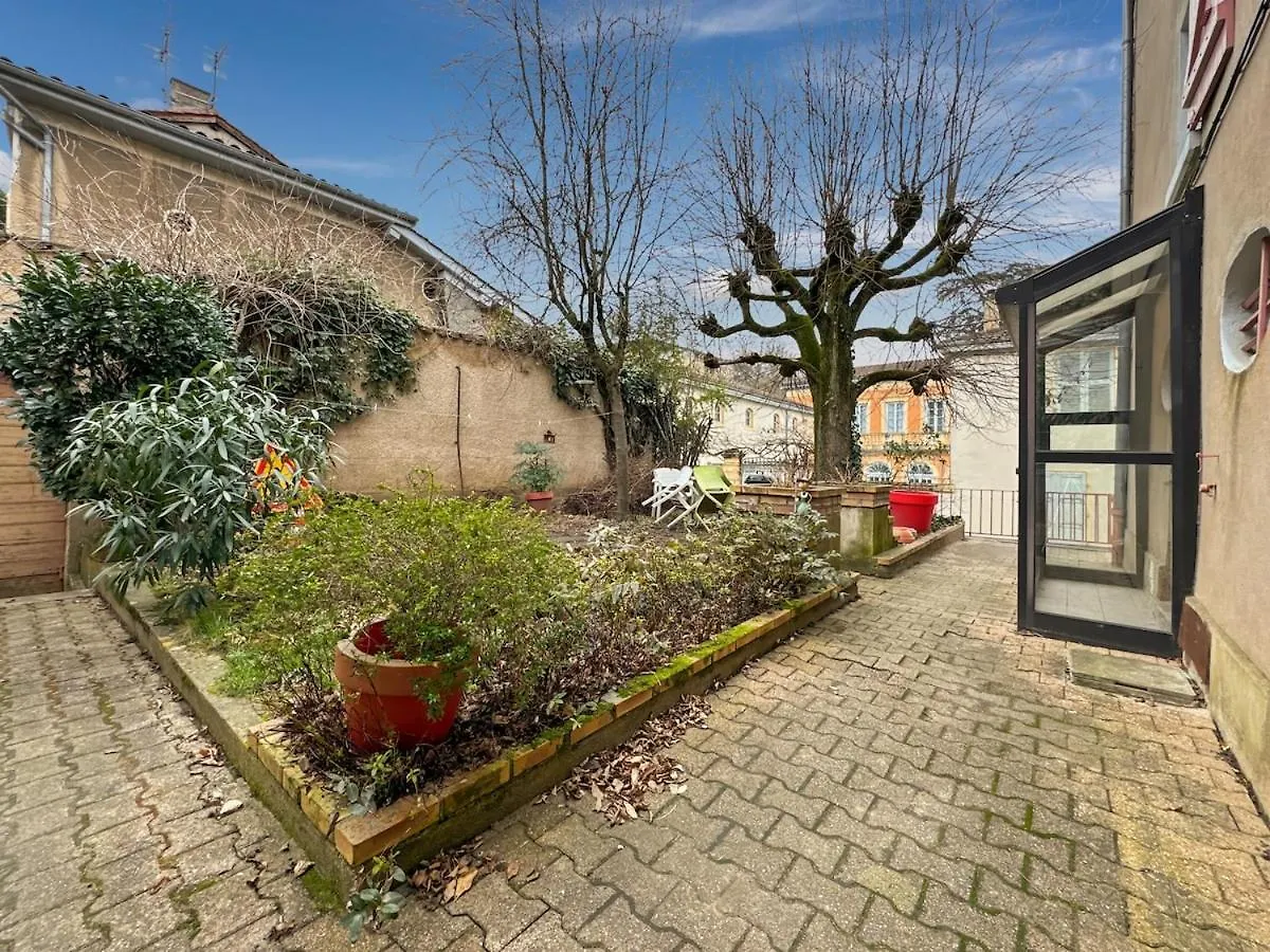La White Box Apartment Trevoux 0*,